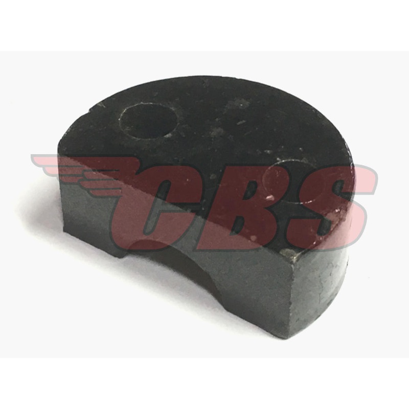 Triumph Fork Leg Bottom Spindle Cap (1) – 97-1844 – 1965-74 – T90 / T100 / T120