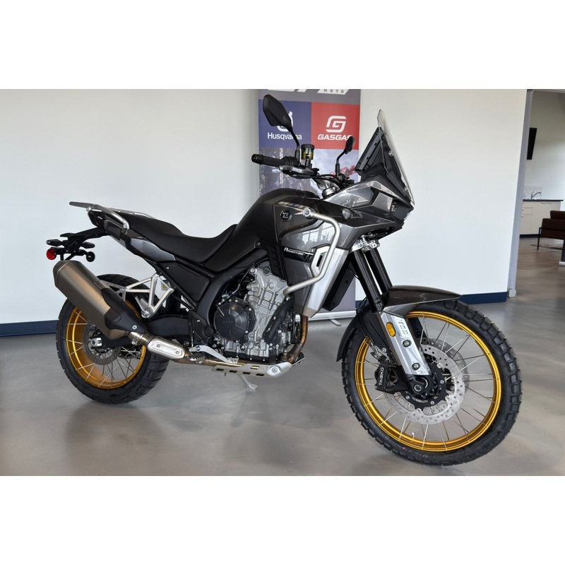2025 KOVE 800X PRO SUPER ADVENTURE Black