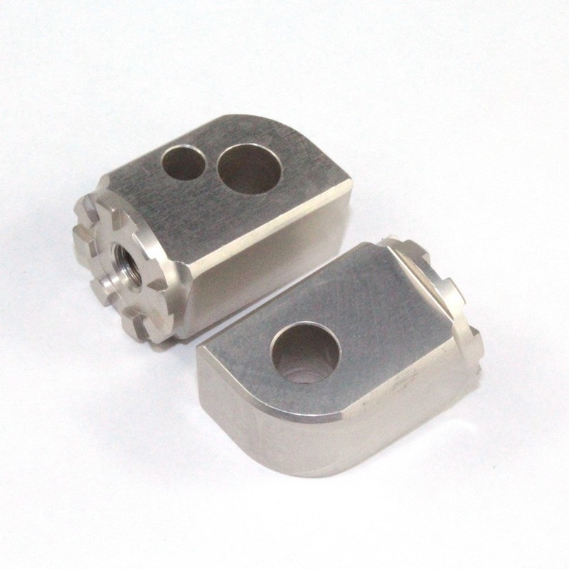 MFW Vario Rear Peg Bracket 051.08.33.10