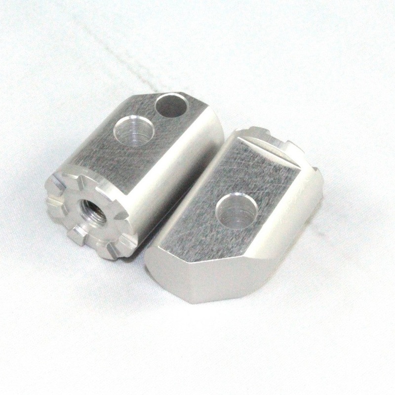 MFW Vario Rear Peg Bracket 051.04.06.10