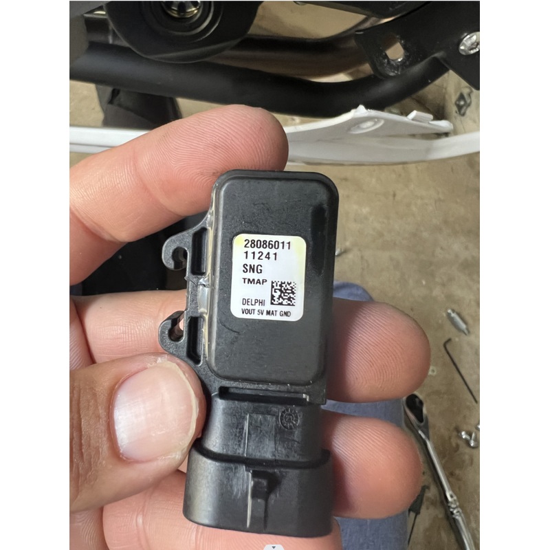 Intake Pressure and Temperature Sensor