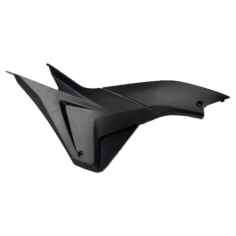 Right Middle Plastic